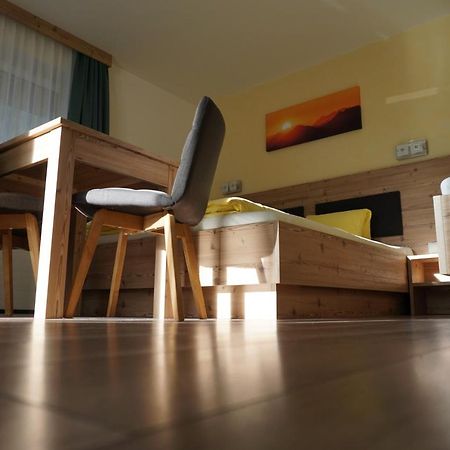 Pension Klampferer Neustift im Stubaital Bagian luar foto