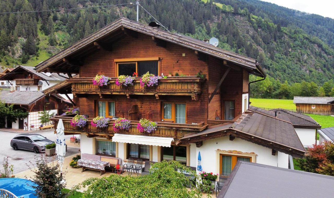 Pension Klampferer Neustift im Stubaital Bagian luar foto