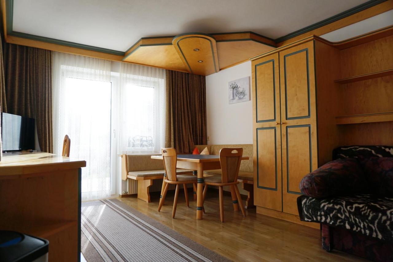 Pension Klampferer Neustift im Stubaital Bagian luar foto