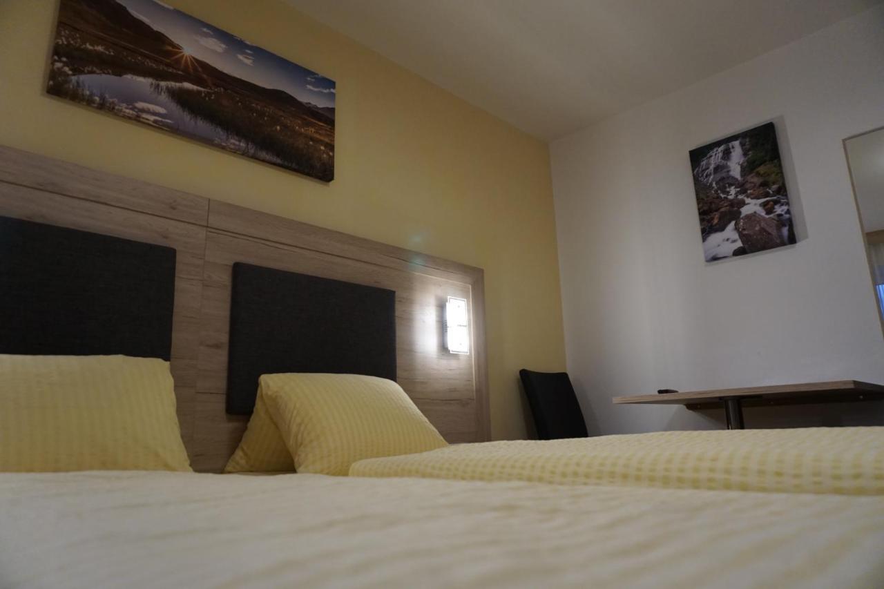 Pension Klampferer Neustift im Stubaital Bagian luar foto