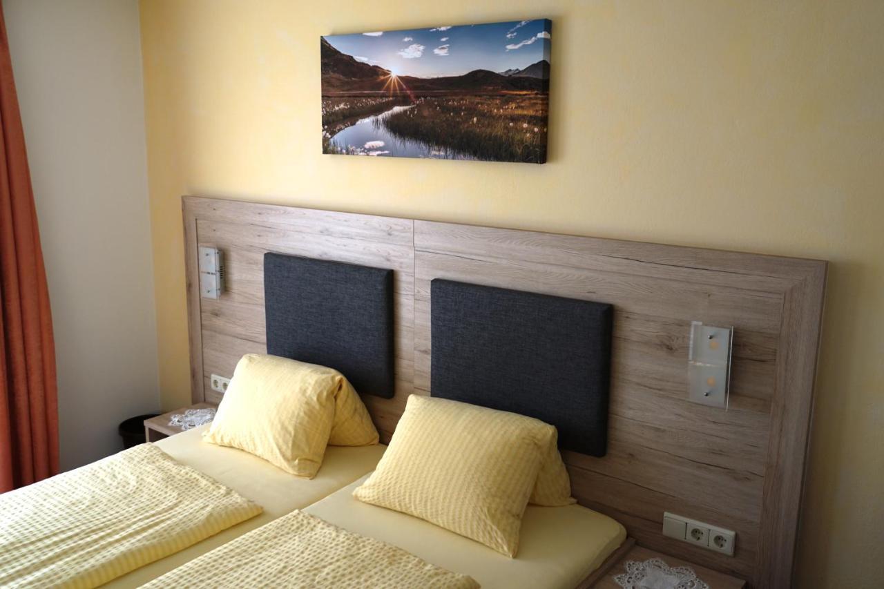 Pension Klampferer Neustift im Stubaital Bagian luar foto